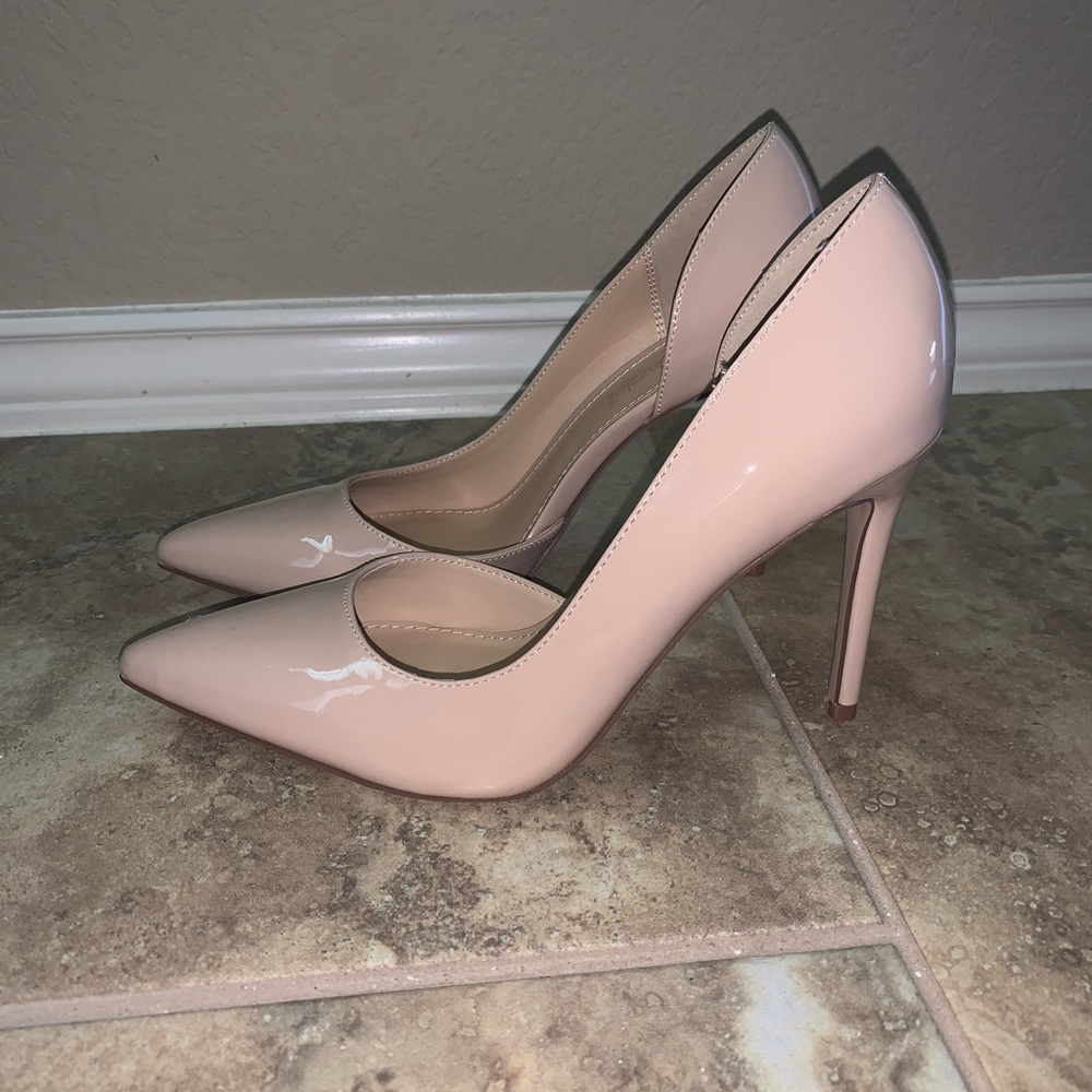Super Sexy Beige Pumps sz 9